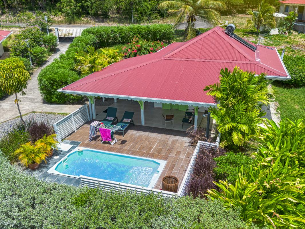 3.Location villa piscine Marie Galante Guadeloupe_Piscine